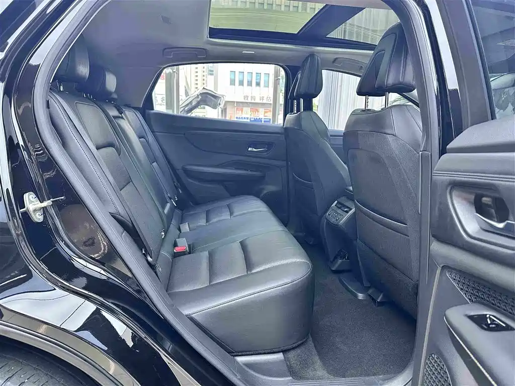 Nissan Ariya — миниатюра 12