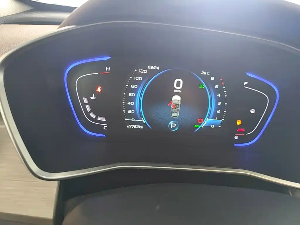 Geely Binyue — миниатюра 12