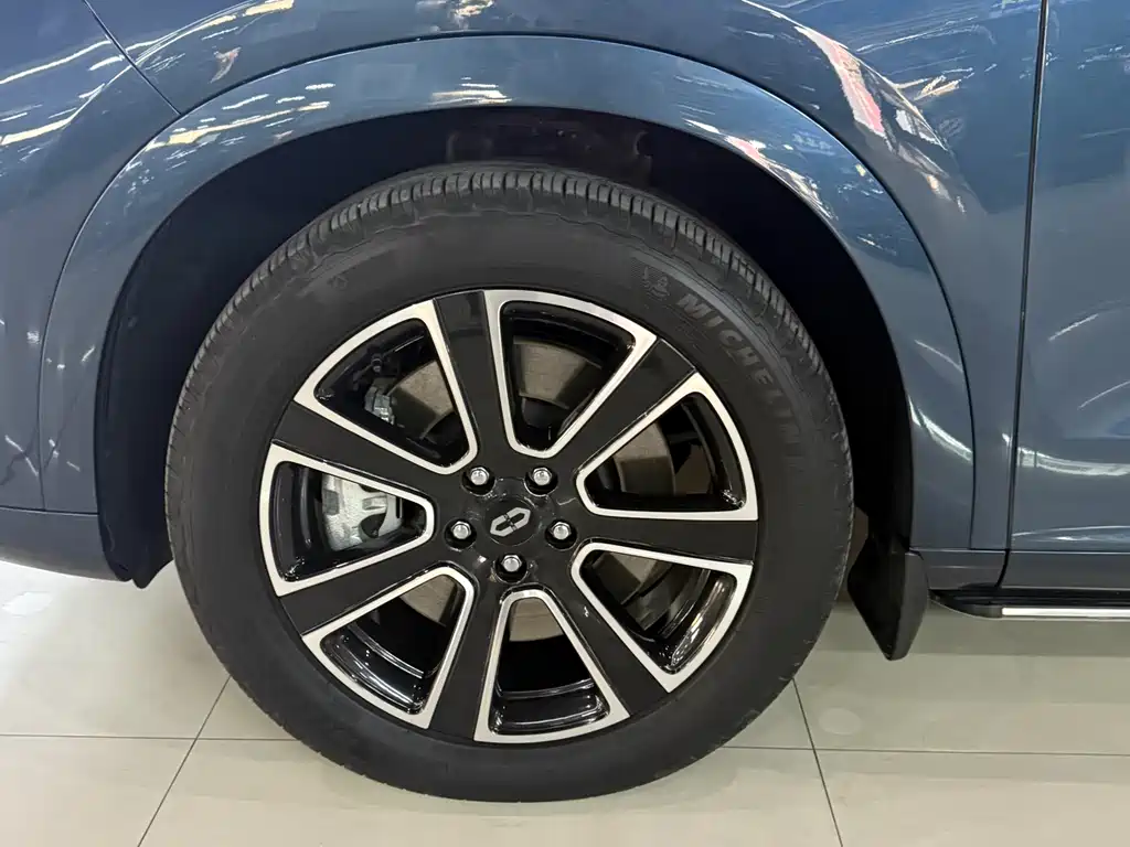 AITO ASK THE WORLD M7