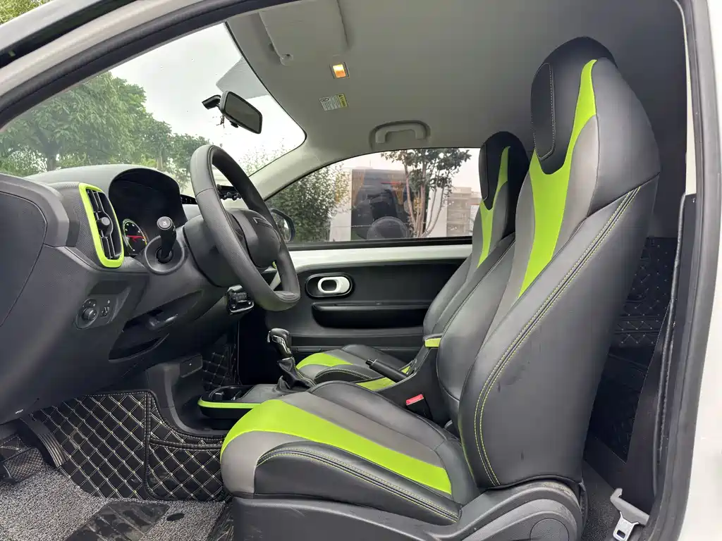 Roewe Clever 2021 302km