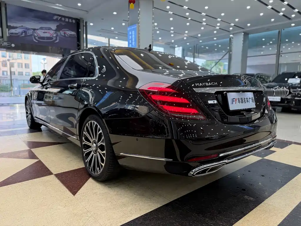 Mercedes-Benz S-Class — миниатюра 31