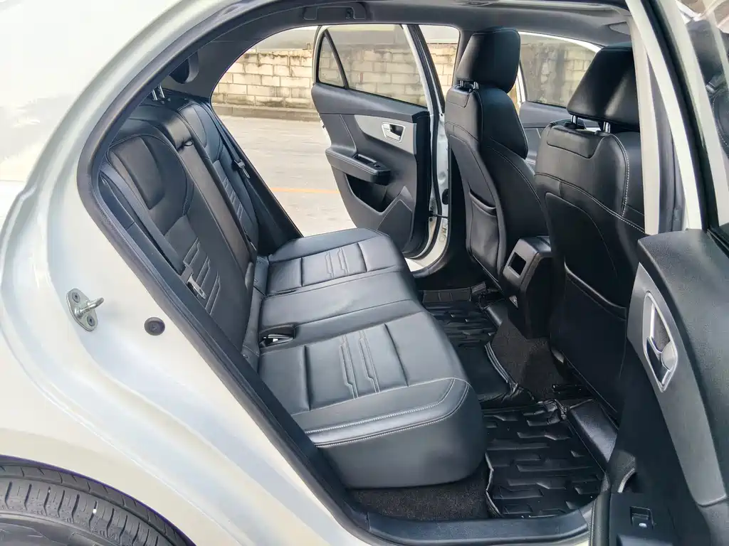 BYD Qin Pro NEV — миниатюра 12