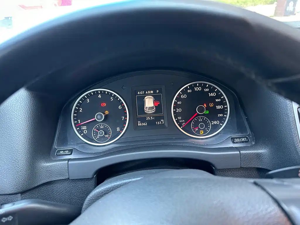 Volkswagen Tiguan — миниатюра 11