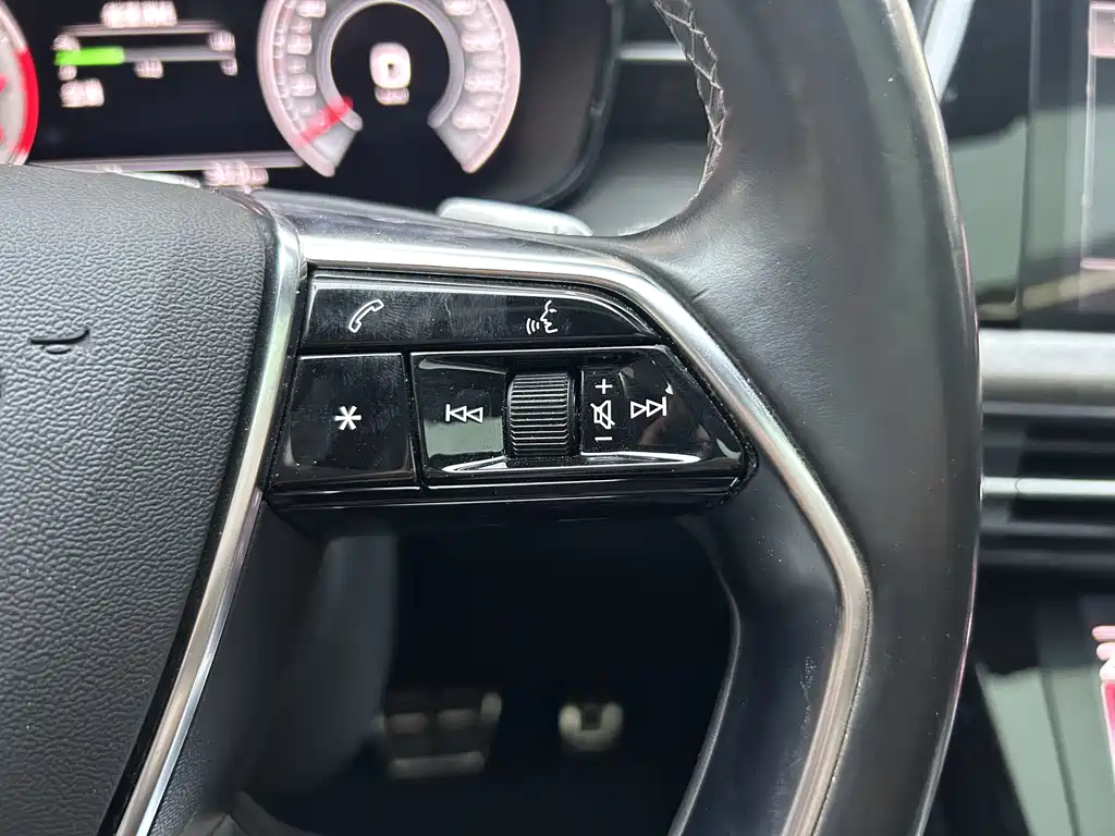 Audi Q6 — миниатюра 28
