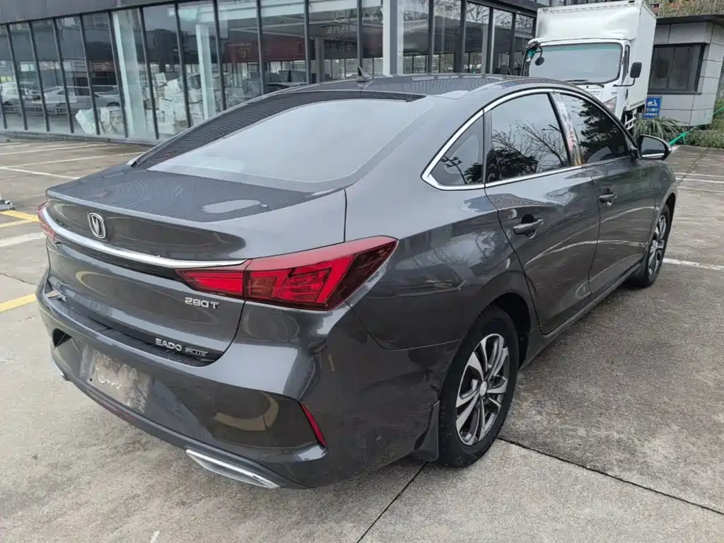 Changan Eado — миниатюра 7