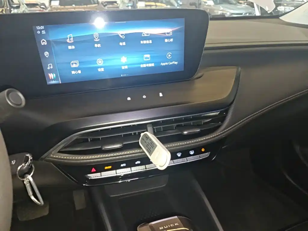 Buick Verano — миниатюра 13