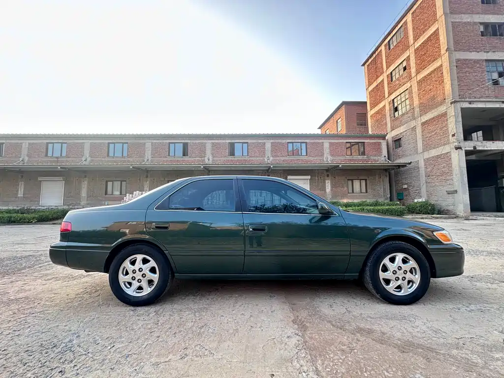 Toyota Camry 01 2.2L AT