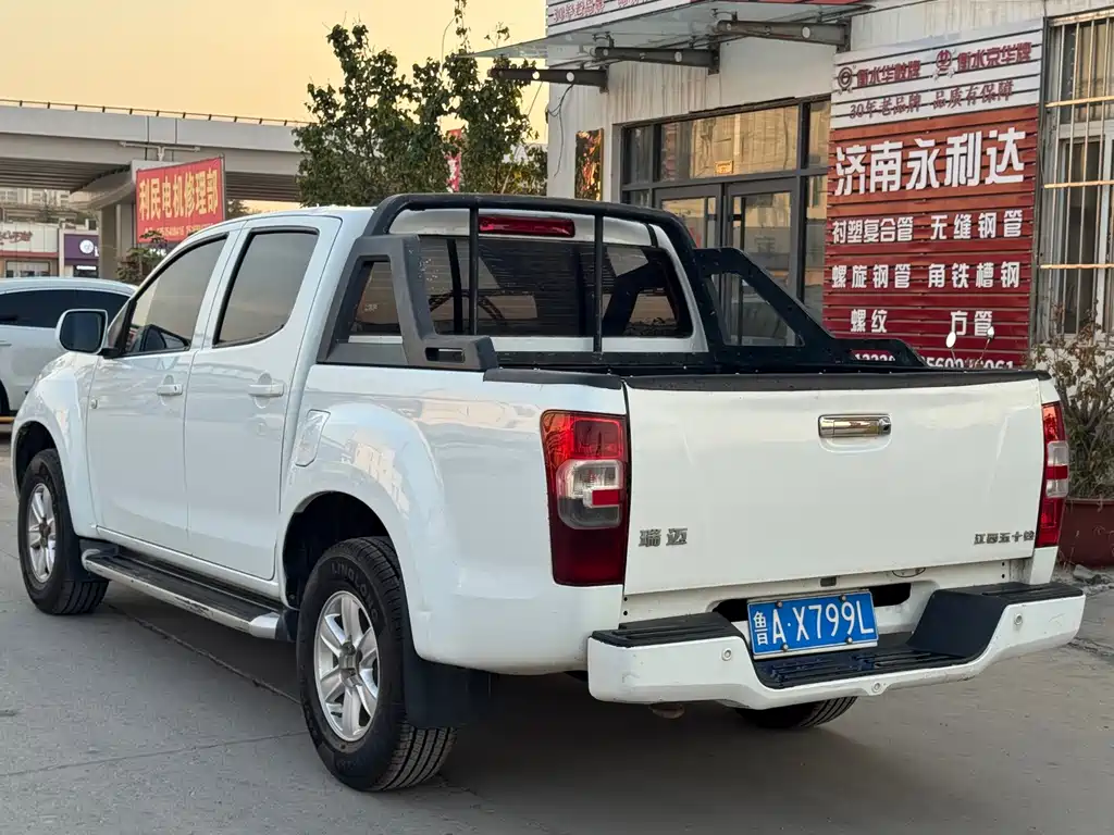 Isuzu RE-MAX Ruimai — миниатюра 5