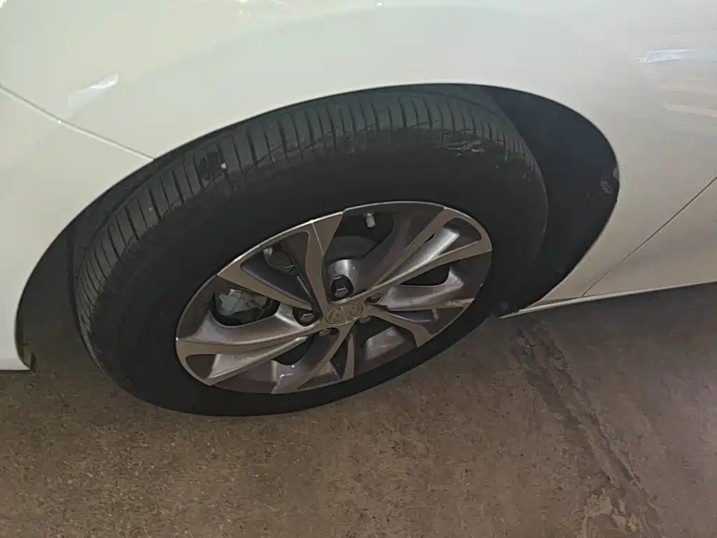 Buick Verano — миниатюра 23