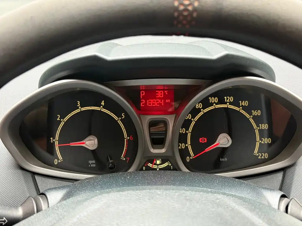 Ford Fiesta — миниатюра 7