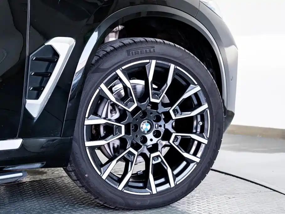 BMW X5 2023 xDrive 40Li M Sport