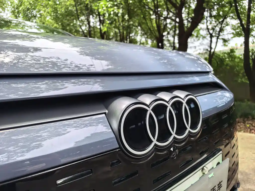 Audi Q6L e-tron