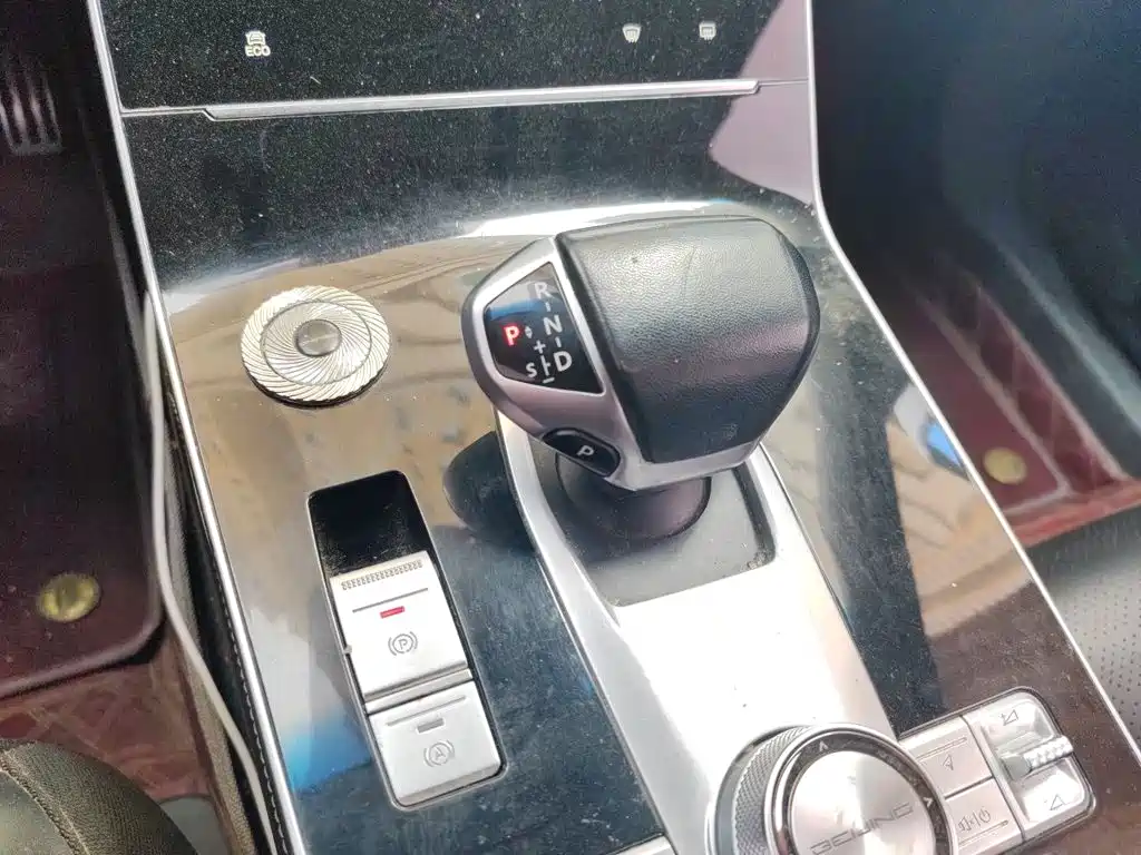 BAIC X7 — миниатюра 10