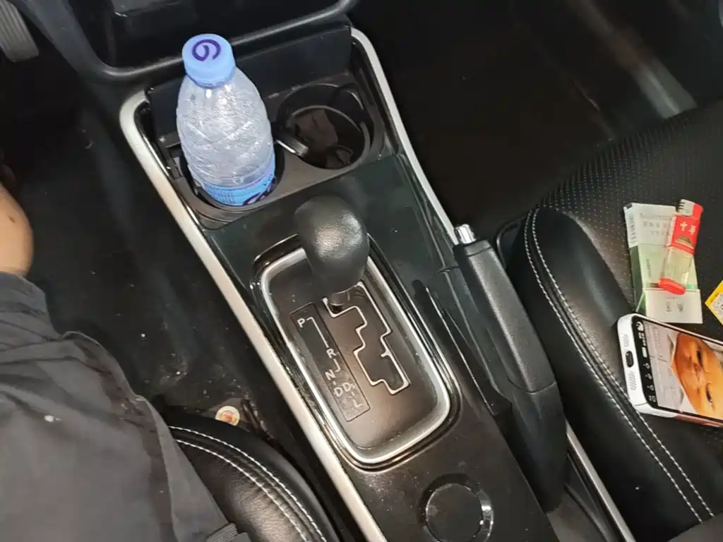 Mitsubishi Outlander — миниатюра 14