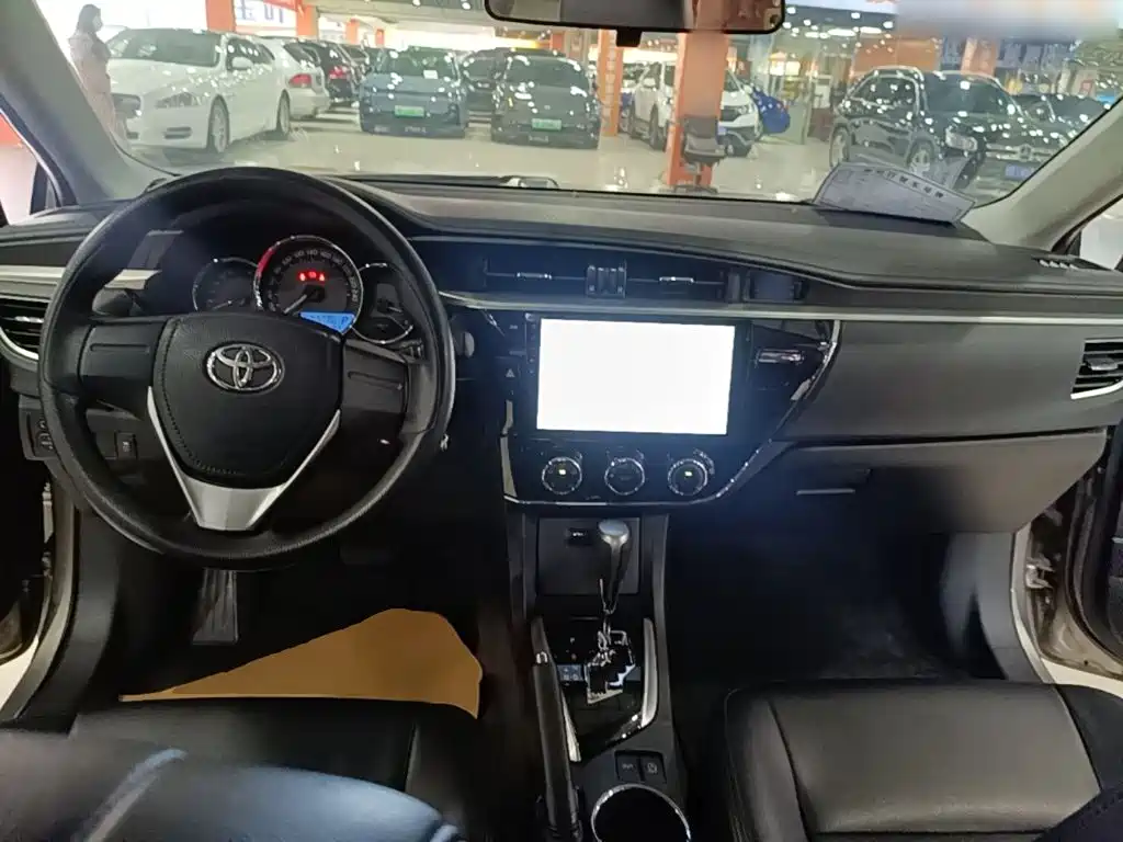 Toyota Corolla — миниатюра 10