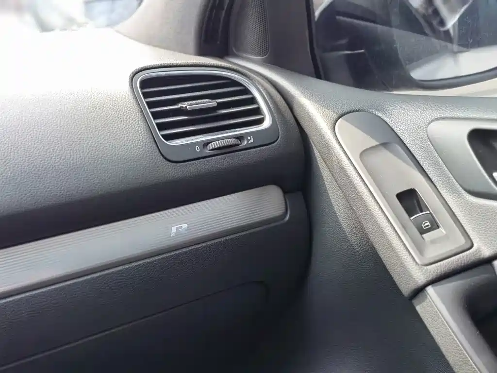 Volkswagen Golf (Import) — миниатюра 9