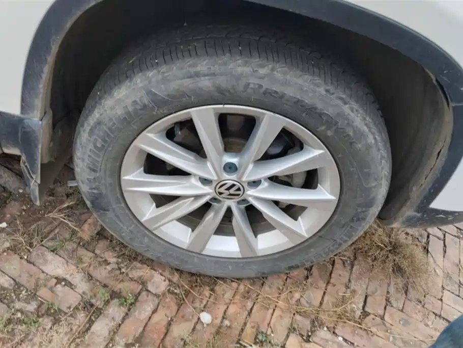 Volkswagen Tiguan 2016 280TSI AT