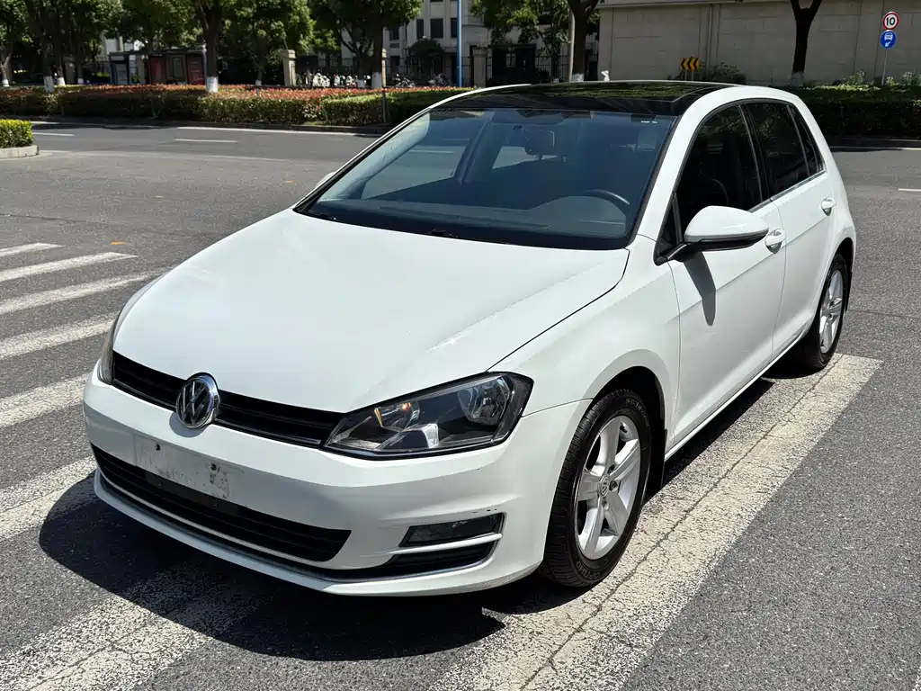 Купить Volkswagen Golf