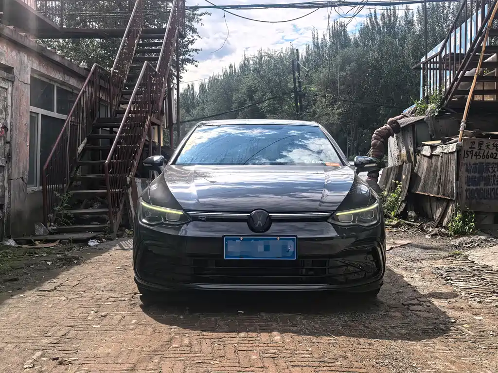 Volkswagen Golf — миниатюра 2