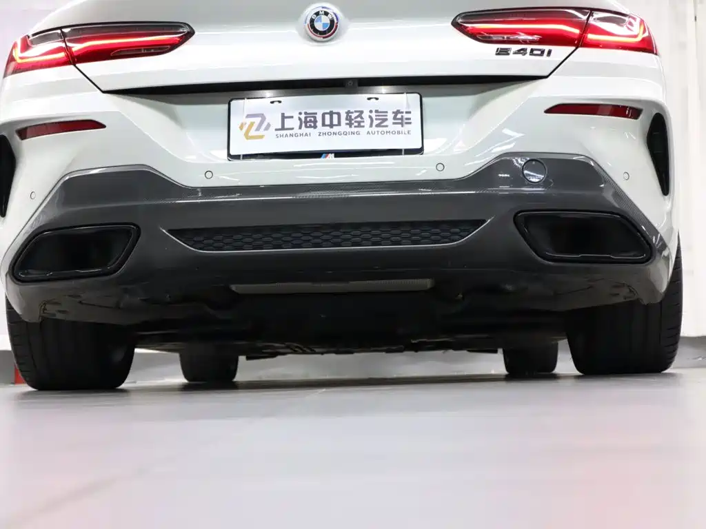 BMW 8 Series — миниатюра 37
