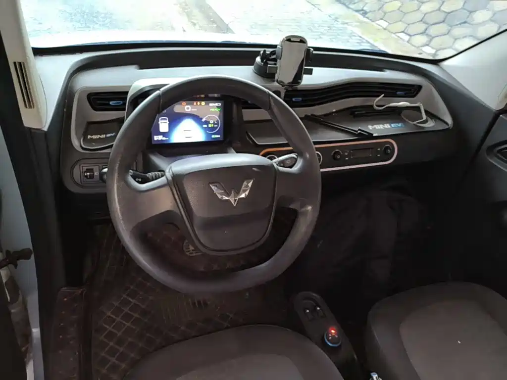 Wuling MINIEV — миниатюра 10