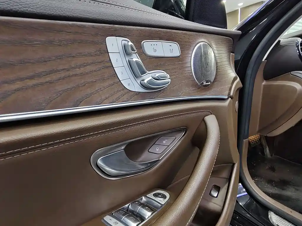 Mercedes-Benz E-Class E 2022 E 300 L Luxury