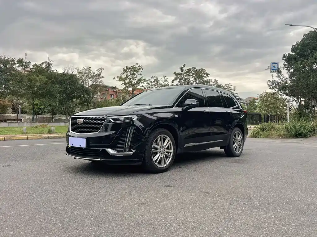 Cadillac XT6