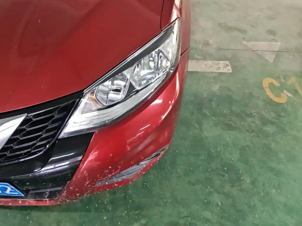Nissan Tiida — миниатюра 24