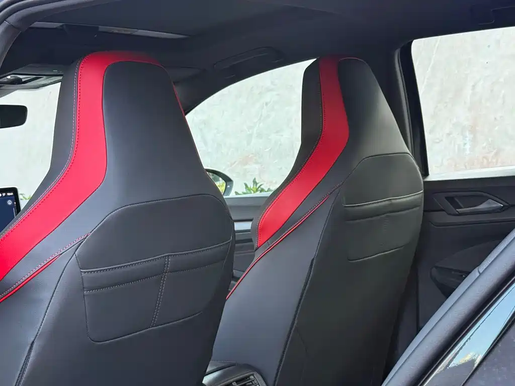 Volkswagen Golf GTI — миниатюра 9