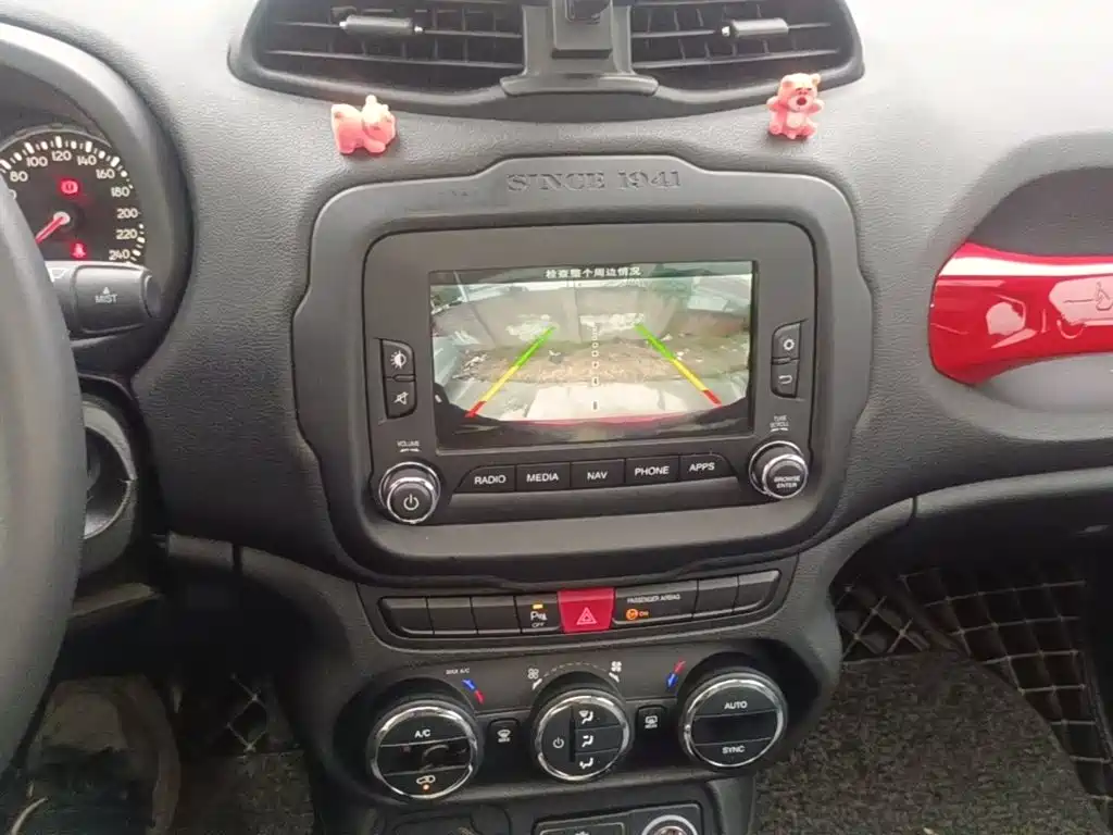Jeep Renegade — миниатюра 13