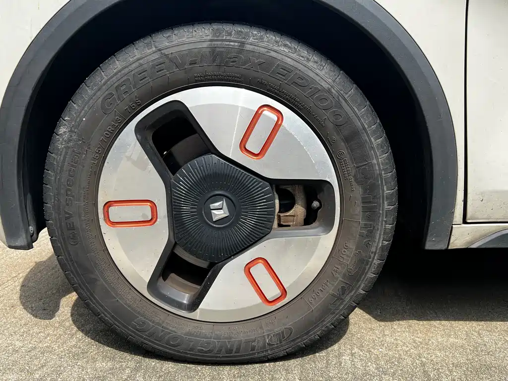 Baojun KiWi EV — миниатюра 11