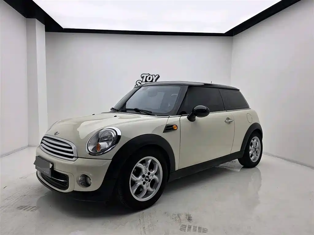 MINI Mini 2011