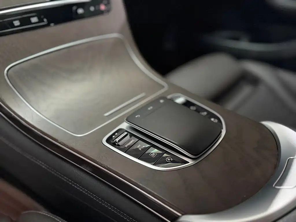Mercedes-Benz GLC 2020 GLC 260 L 4MATIC Luxury