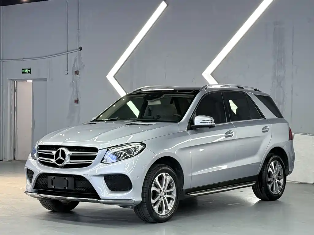 Mercedes-Benz GLE 2016