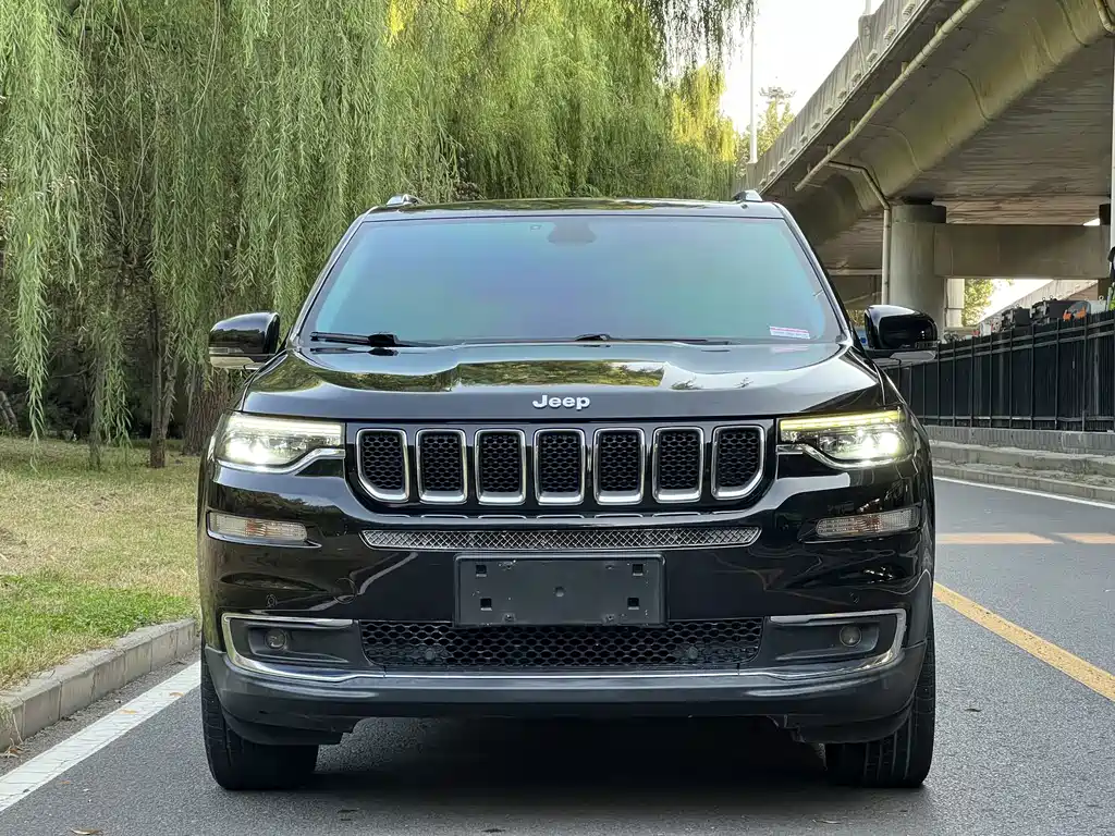 Jeep Grand Commander — миниатюра 2