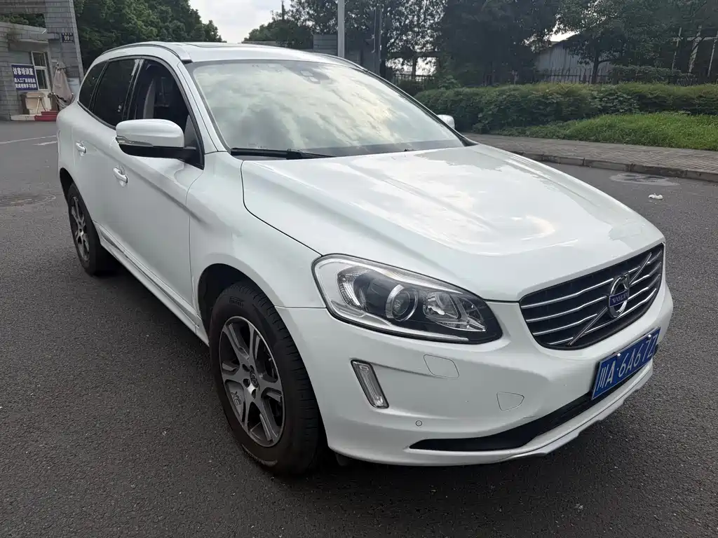 Volvo XC60 (Import) — миниатюра 3