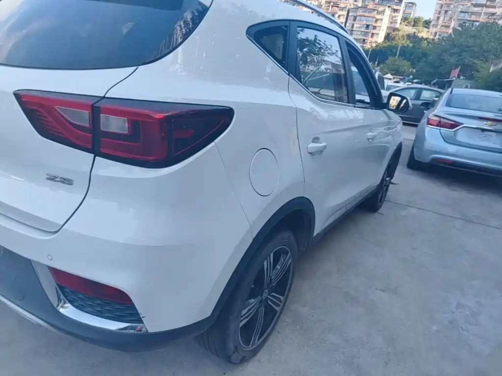 MG ZS — миниатюра 8