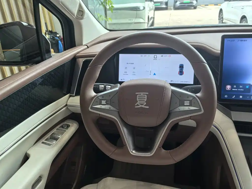 BYD Xia — миниатюра 9