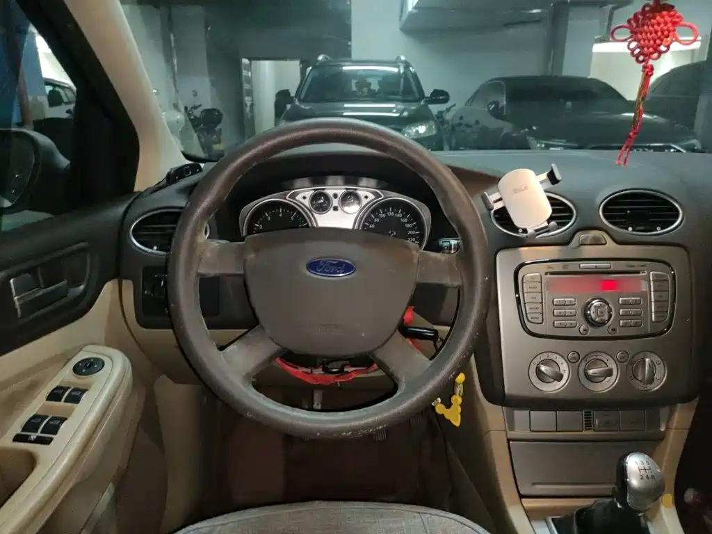 Ford Focus — миниатюра 6