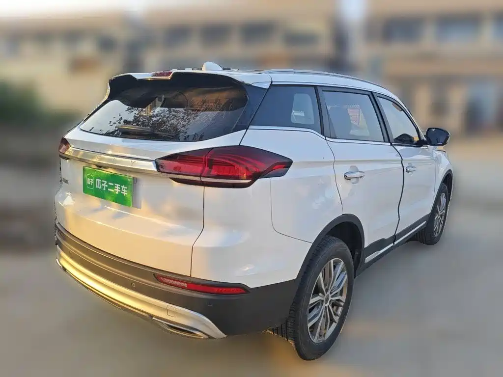 Geely Boyue — миниатюра 4