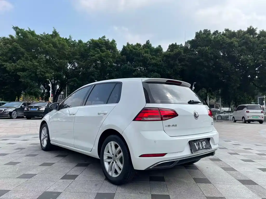 Volkswagen Golf — миниатюра 5