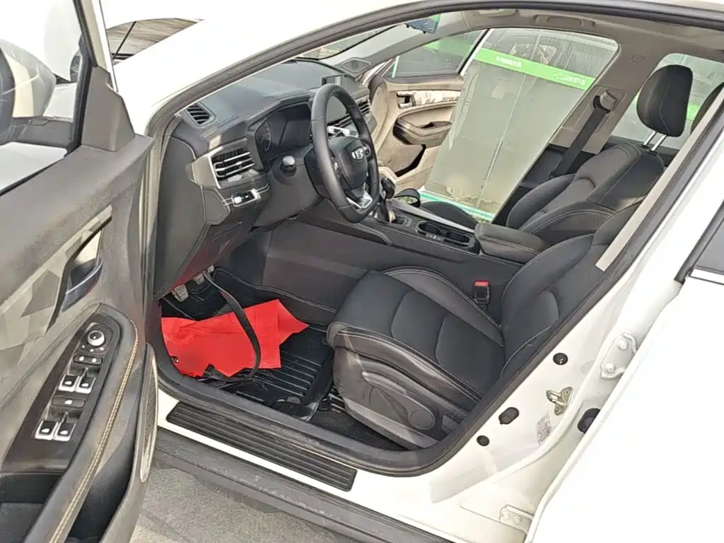 Geely Vision X6 — миниатюра 16