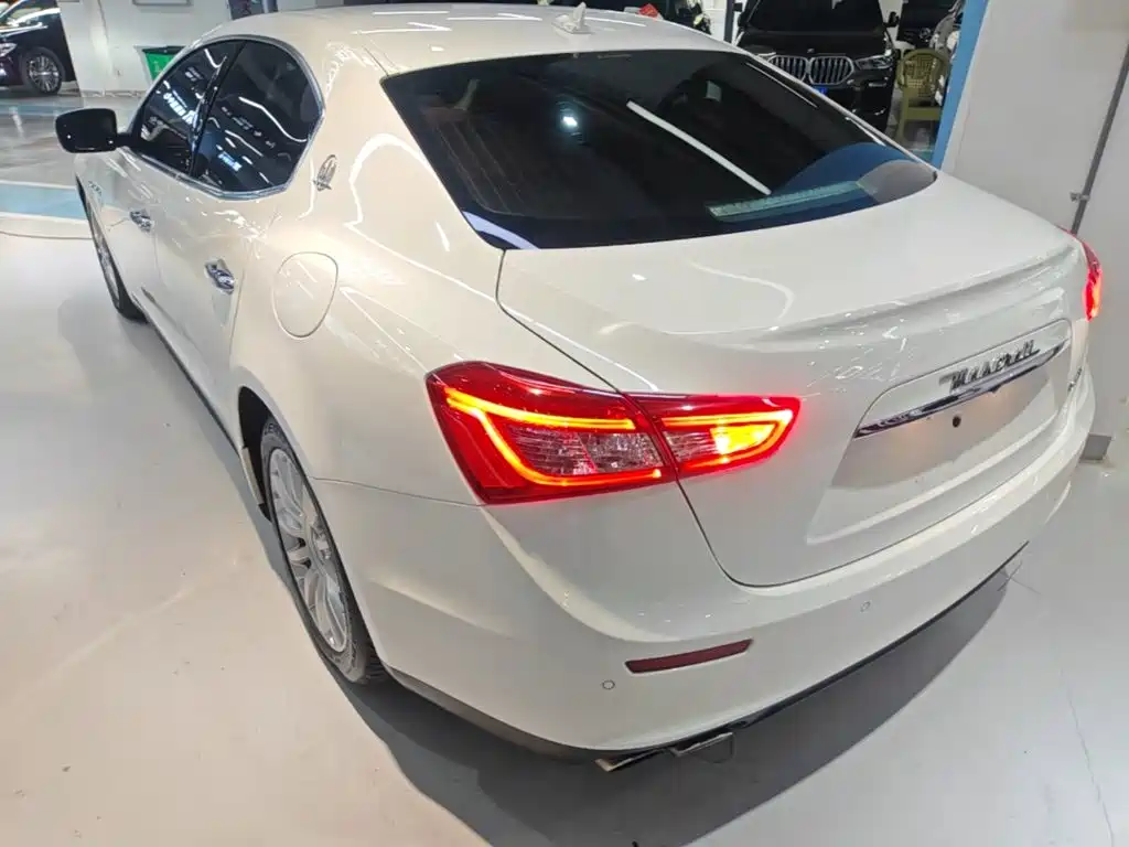 Maserati Ghibli — миниатюра 5