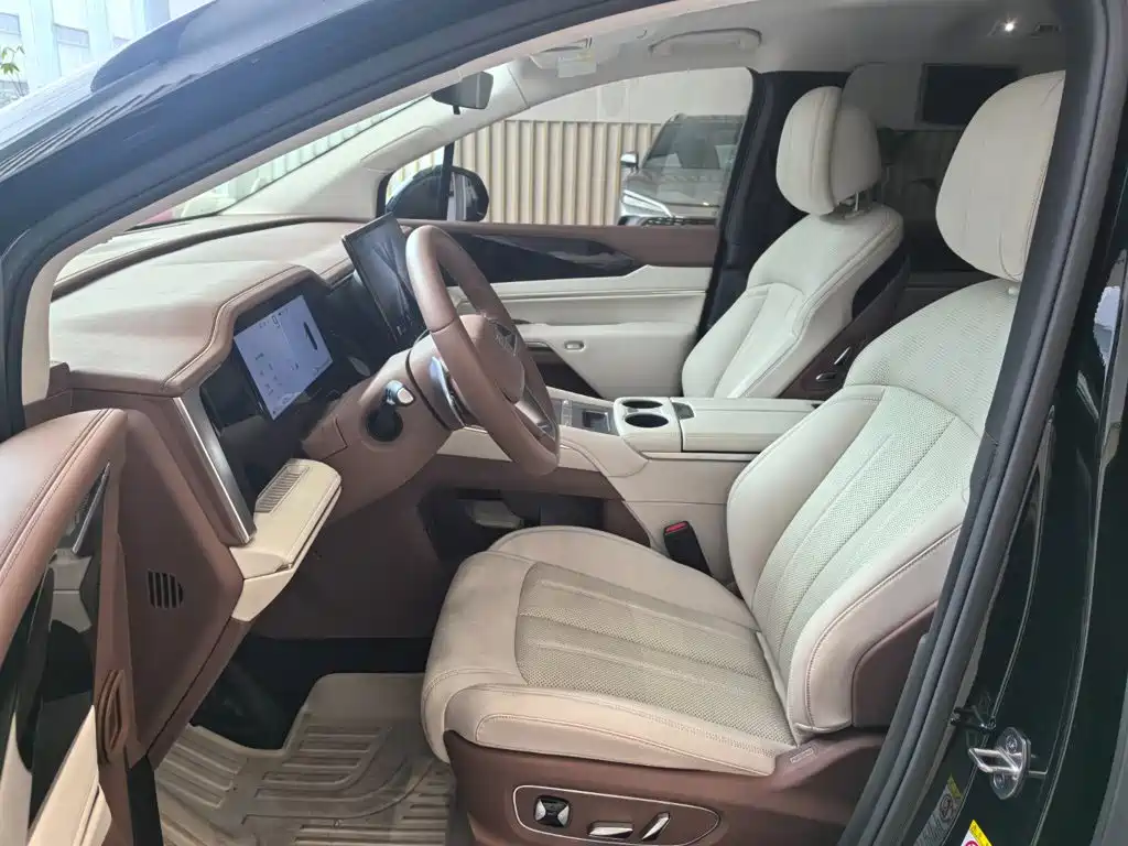 BYD Xia — миниатюра 10