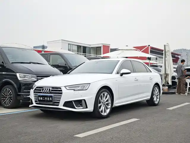 AUDI  A4L 2019