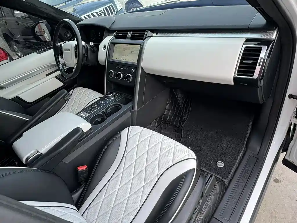 Land Rover Discovery 2020 3.0 SC V6 30