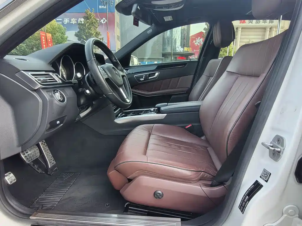 Mercedes-Benz E-Class — миниатюра 13