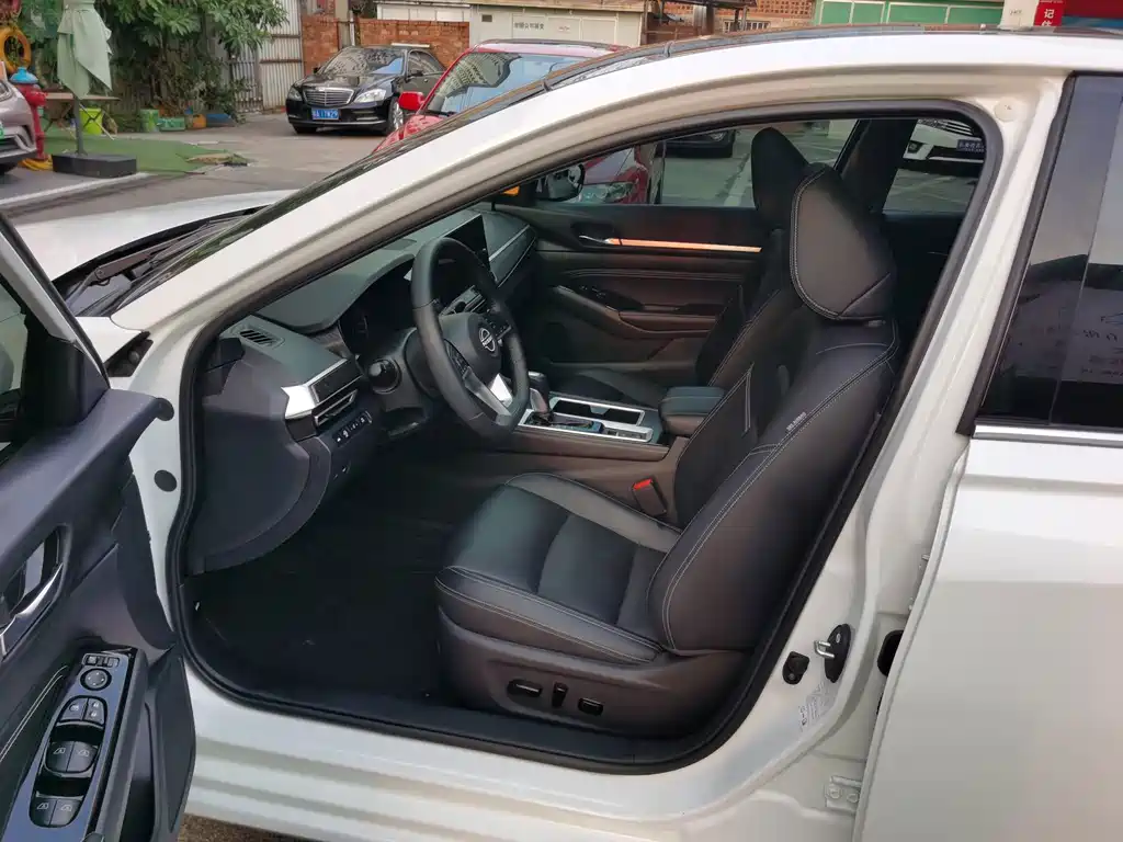Nissan Teana — миниатюра 6