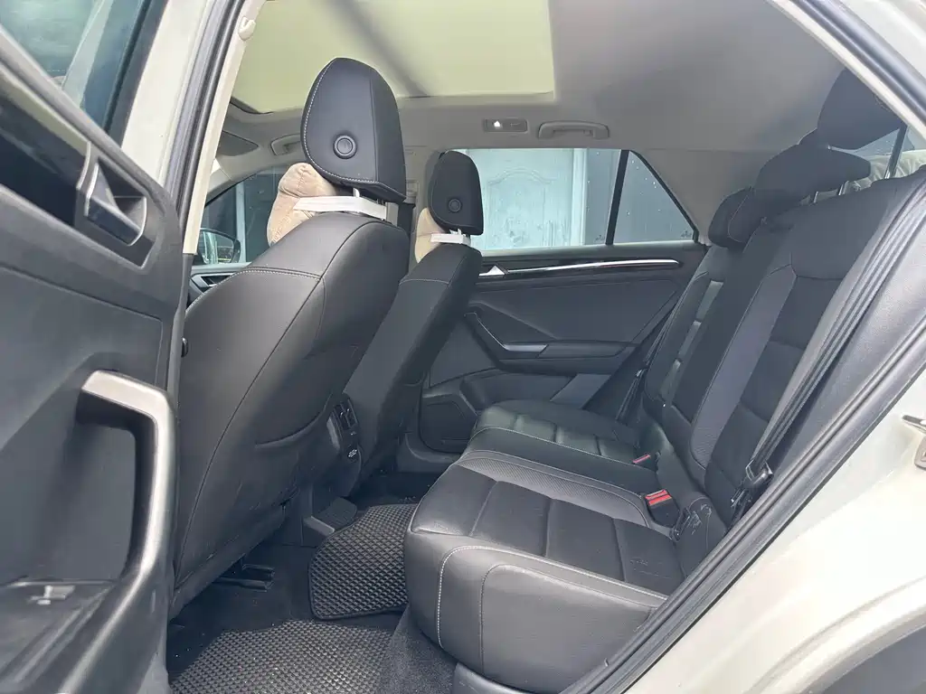 Volkswagen T-Roc 2021 280TSI DSG Comfort Smart Connect