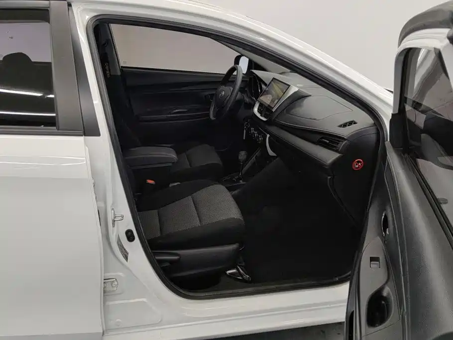 Toyota Vios — миниатюра 8
